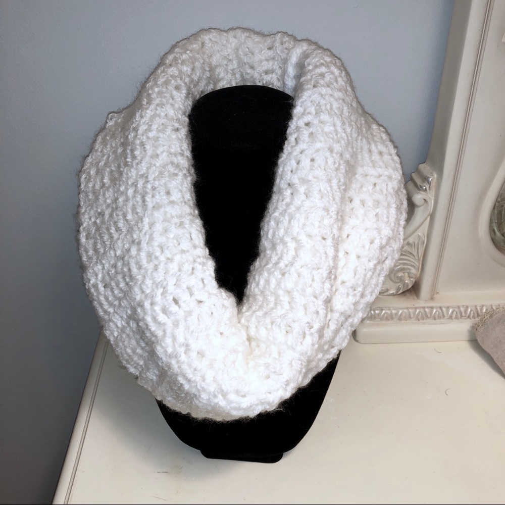 Trendy White Infinity Scarf